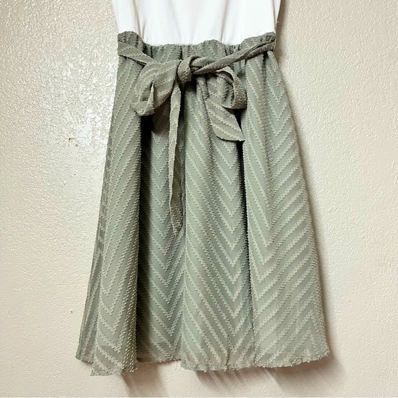 SHEIN EMERY ROSE Two Tone Belted A-line Dress (Green, Medium) - Picture 6 of 11